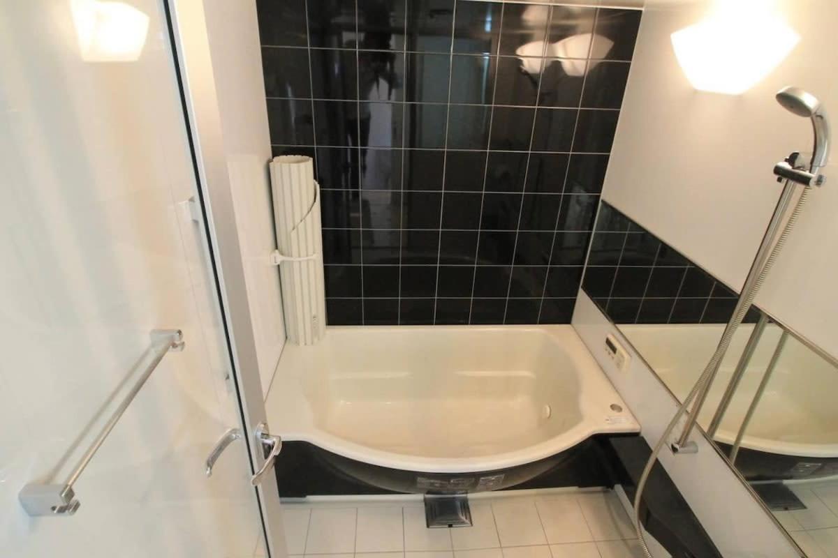 Luxes - 10 Min Hiroshima Station & 2Br Up To 10P Leilighet Eksteriør bilde
